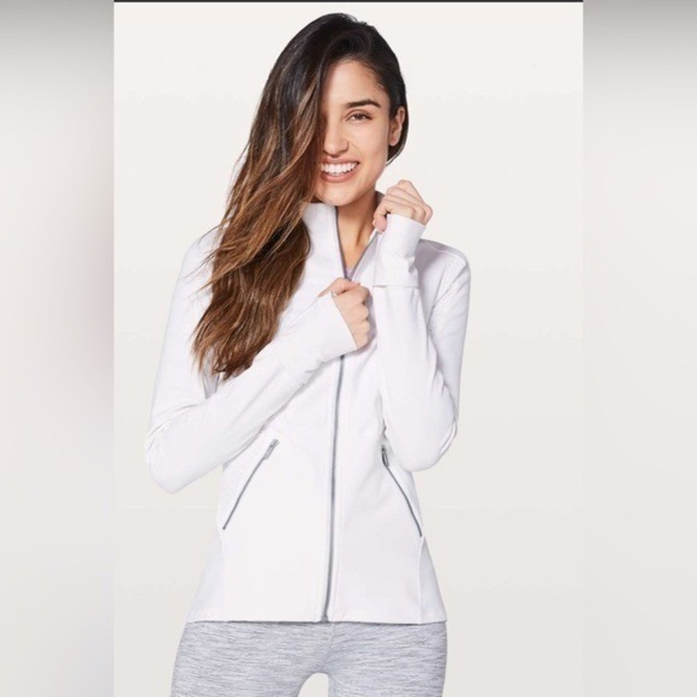 Lululemon White Ventilated Full Zip Running Jacket Thumbholes Size 6 LW4AOYS